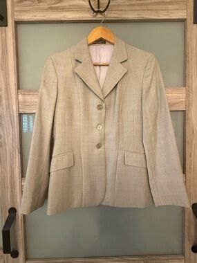R.J. Classics Tailored Women's Light Beige Blazer Jacket
